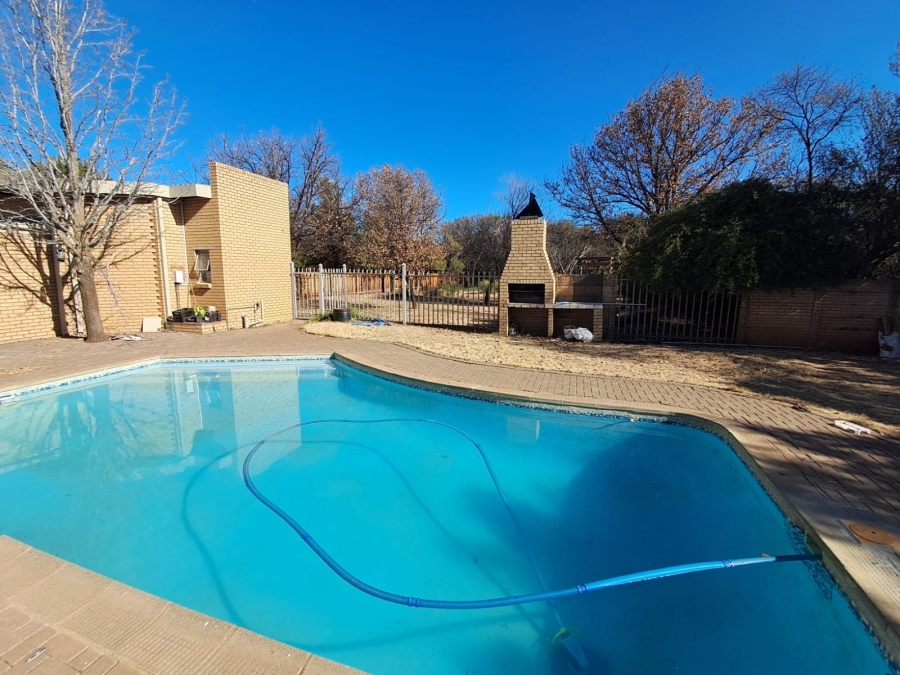 To Let 7 Bedroom Property for Rent in Groenvlei Sh Free State